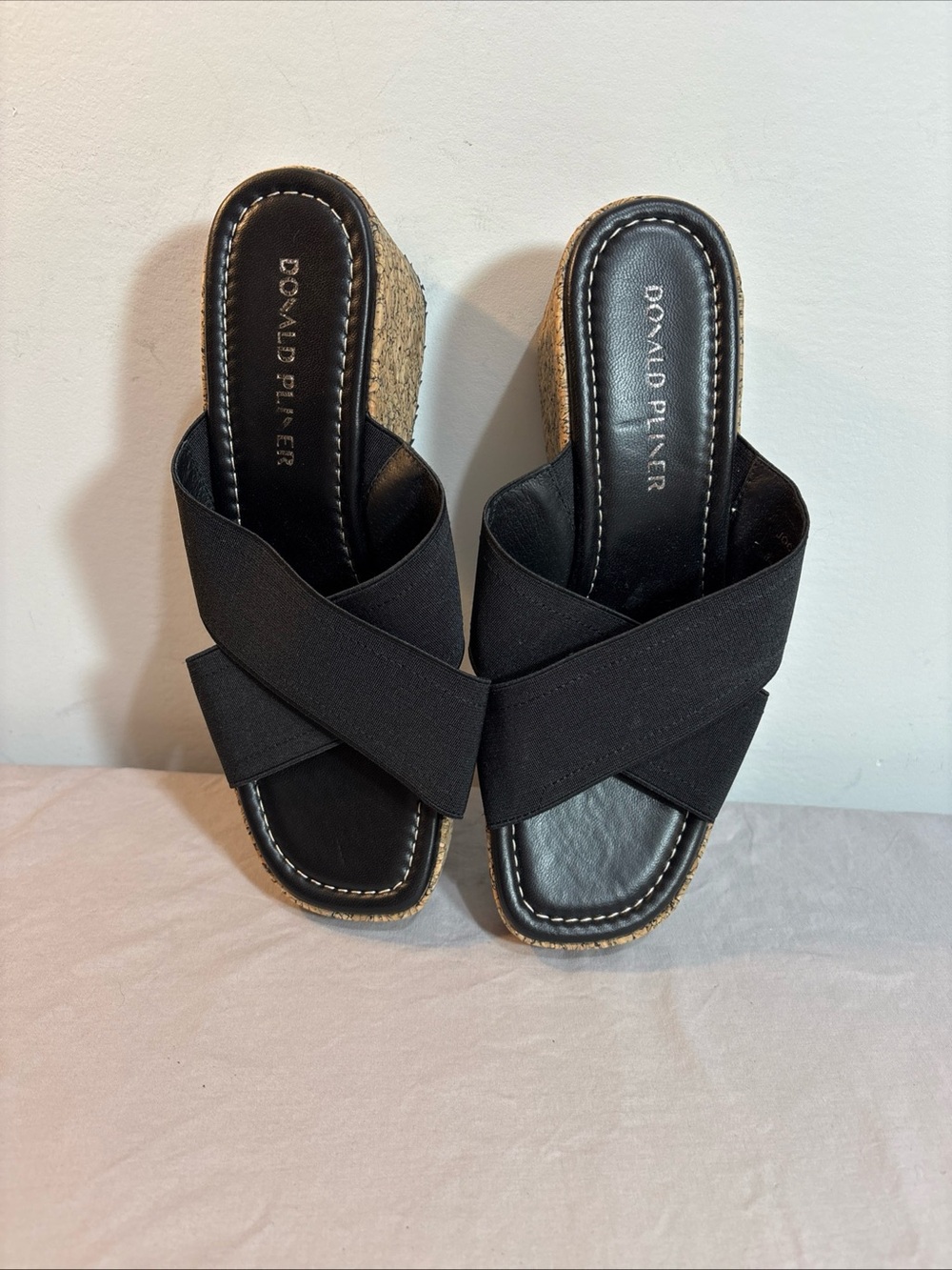 Donald J. Pliner Black Slide Sandals 9 M New!! - Picture 2 of 8